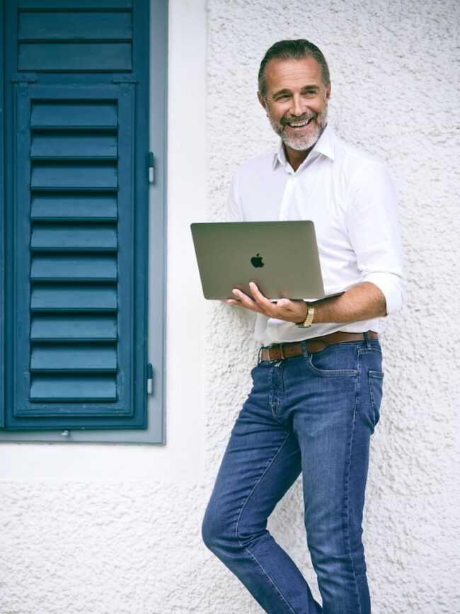 andreas mittermair model malemodel salzburg österreich shooting bankin raiffeisen leibnitz